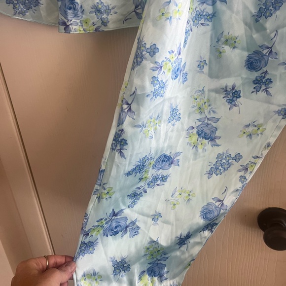VTG Matching Cottagecore Satin Floral 20s Feminine Pajamas L - Picture 4 of 7